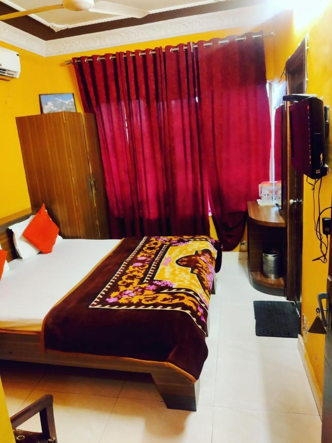 Hotel Novelty Jammu Εξωτερικό φωτογραφία