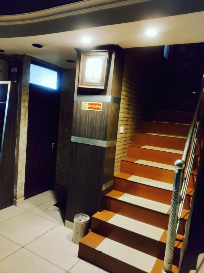 Hotel Novelty Jammu Εξωτερικό φωτογραφία