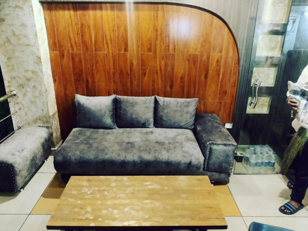 Hotel Novelty Jammu Εξωτερικό φωτογραφία